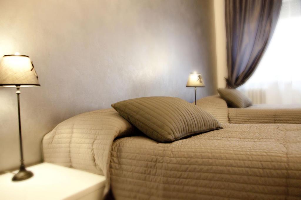 לינה וארוחת בוקר רומא Foscari House חדר תמונה