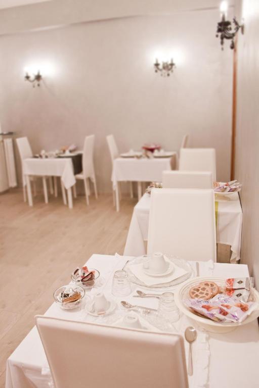 לינה וארוחת בוקר רומא Foscari House מראה חיצוני תמונה